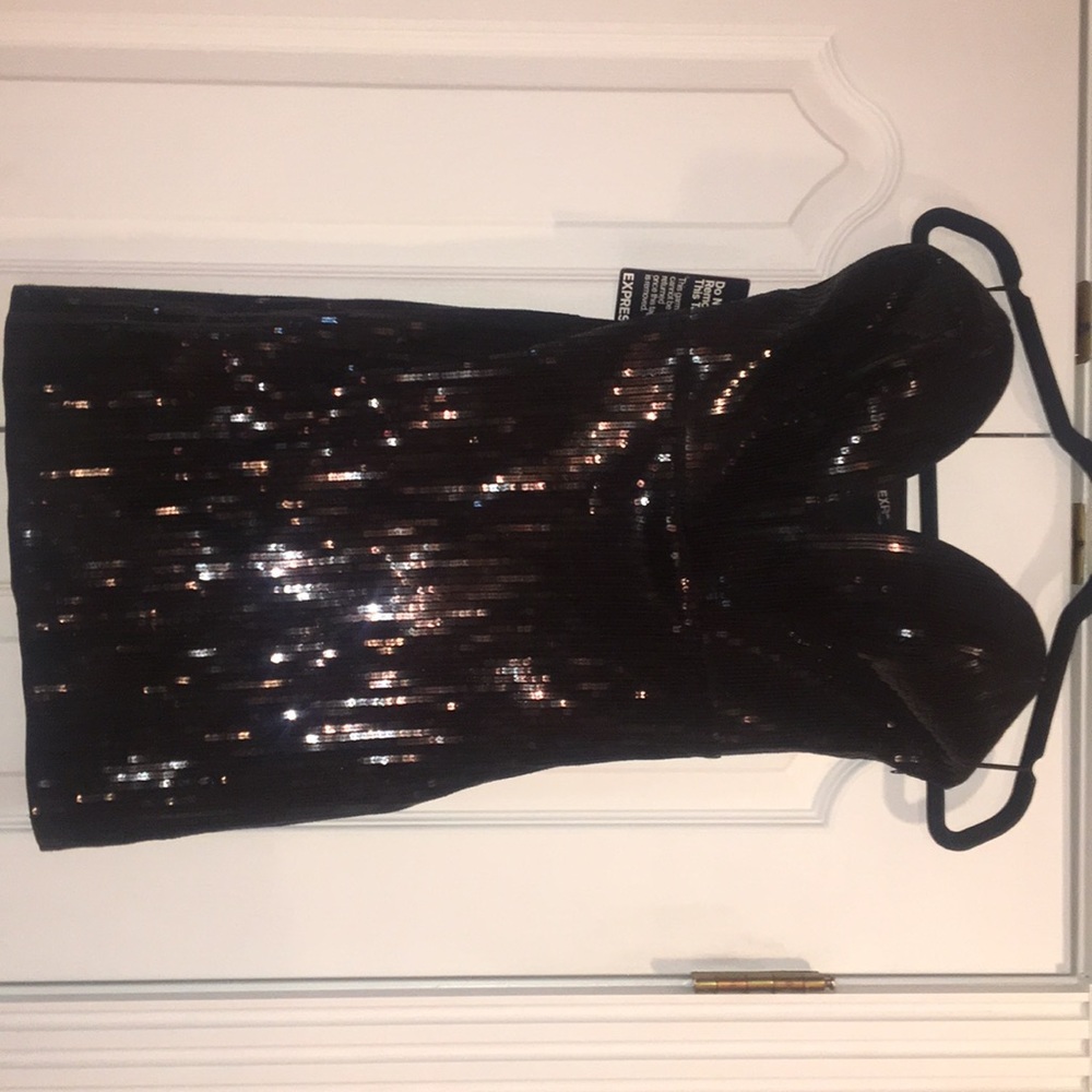 Sequined strapless dress